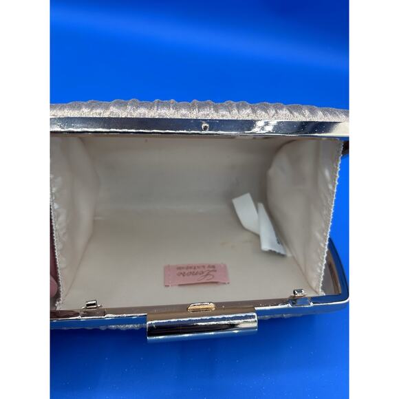 Lenore By La Regale L55605 Womens Shimmer Metallic Peacock Pleat Minaudiere - Picture 4 of 6